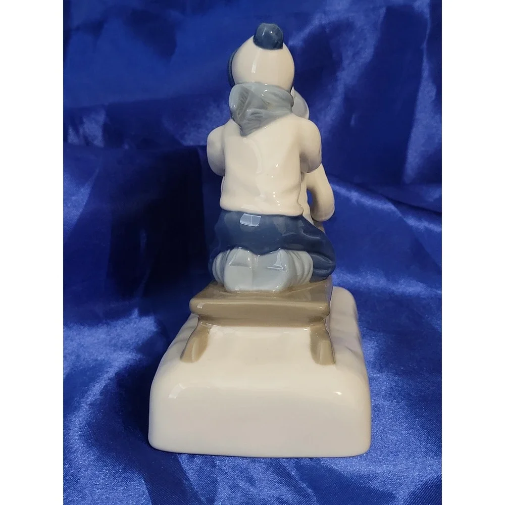 Porcelain Figurine Paul Sebastian Porcelana  Cuernavaca Children on Sled Vintage
